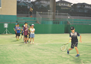 初級・中級ジュニアテニス教室