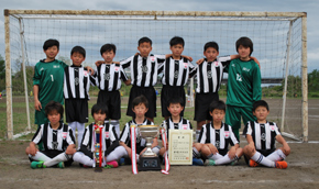 6年生の部　優勝　鳶尾Jrサッカークラブ