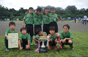 2年生の部　優勝　荻野サッカー少年団