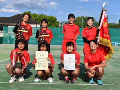 女子の部優勝　東名中学校