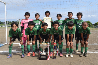 6年生の部 優勝 荻野サッカー少年団